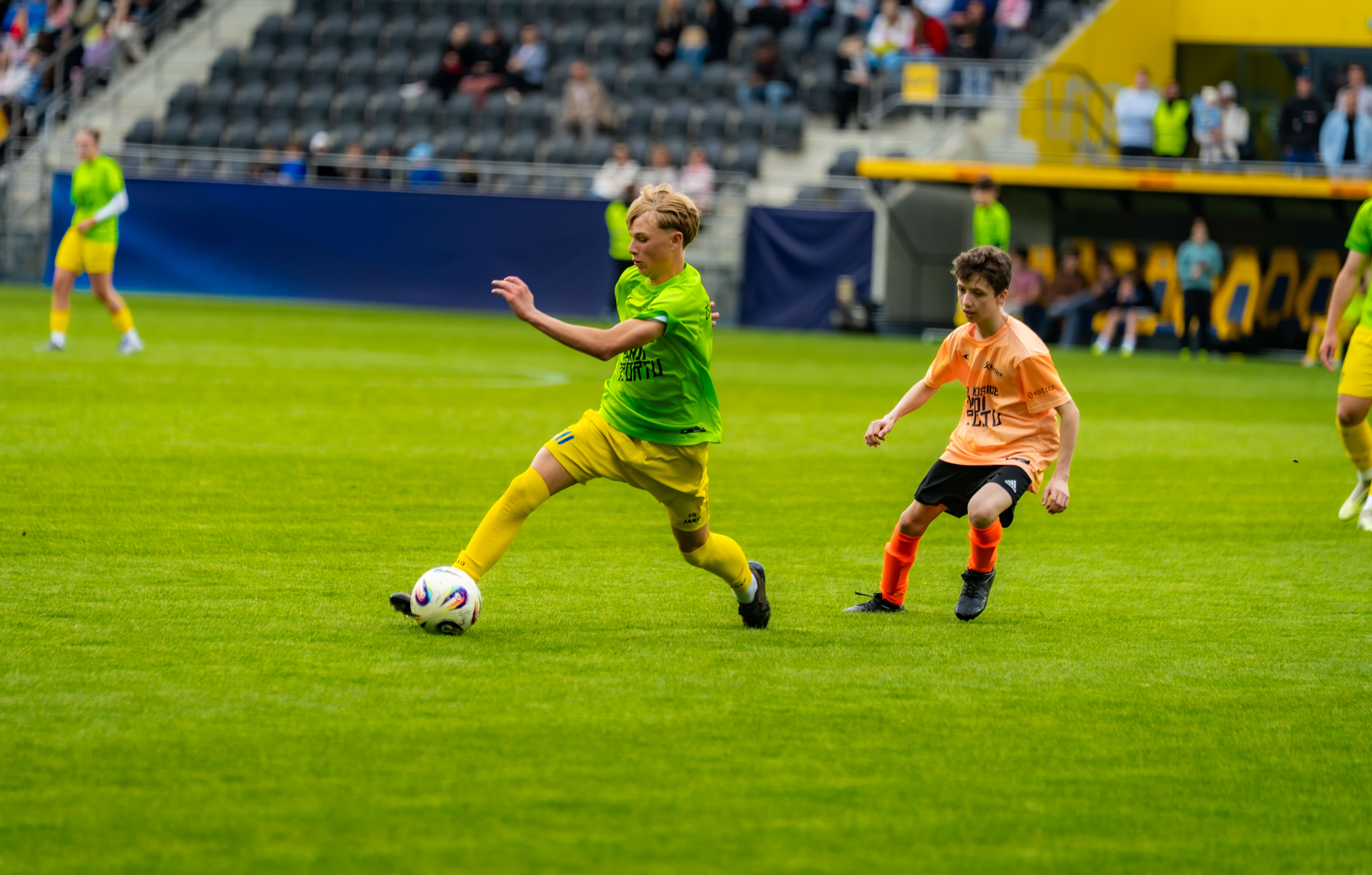 Finalovy futbalovy turnaj ZS mesta Kosice-1-84